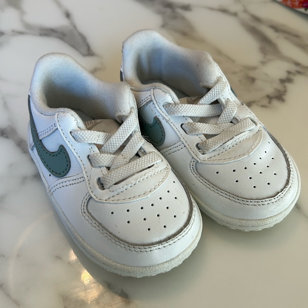 Nike Force 1 Crib Shoe